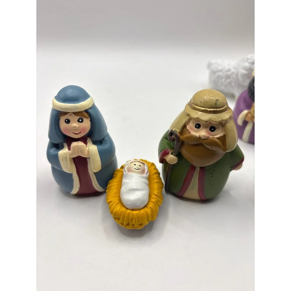 9 Piece Resin Nativity Set Christmas Figurines Mary Joseph Baby Jesus Wise Men